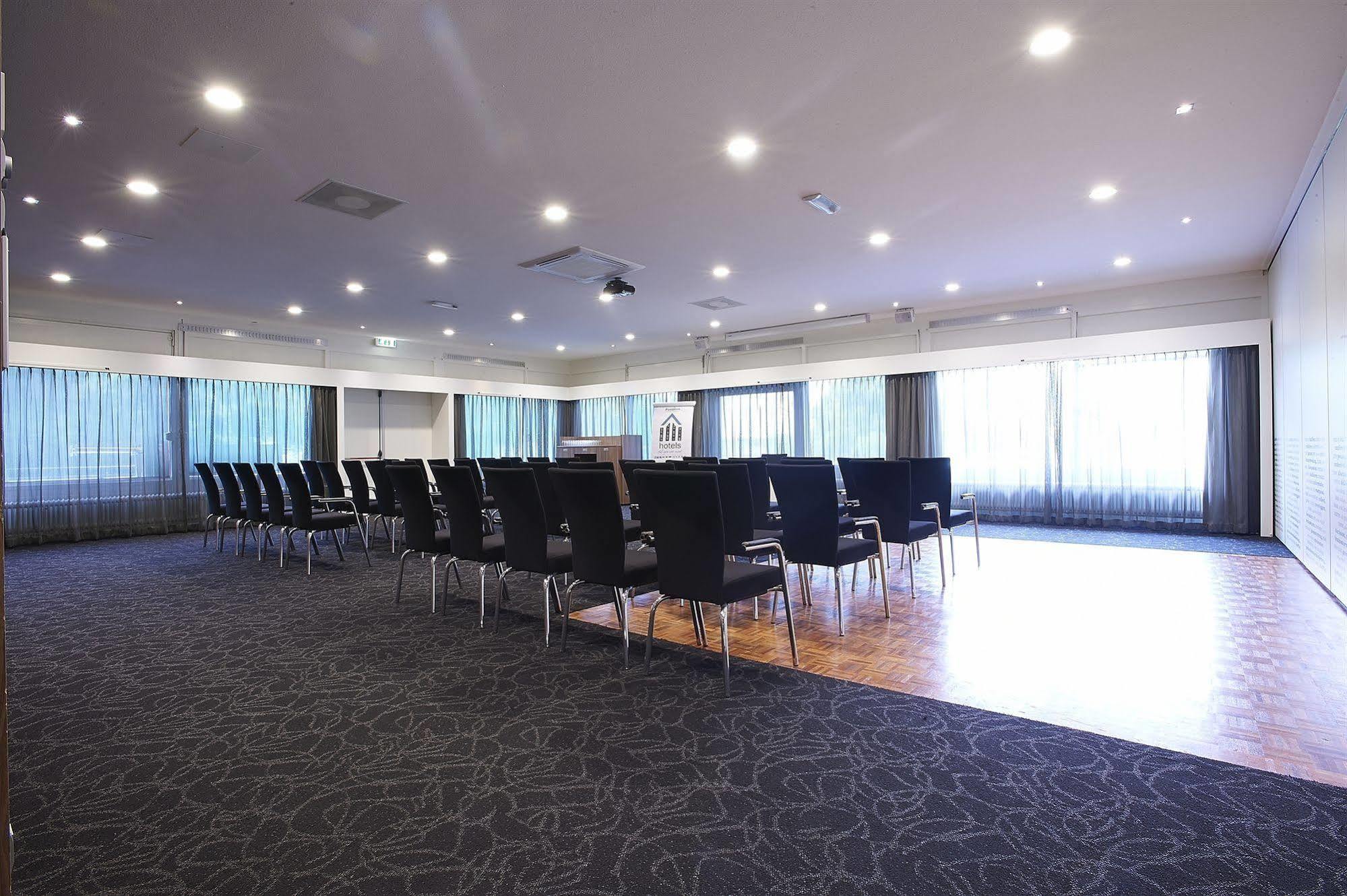 Postillion Hotel Девентер Экстерьер фото